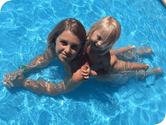 kinderen-in-zwembad